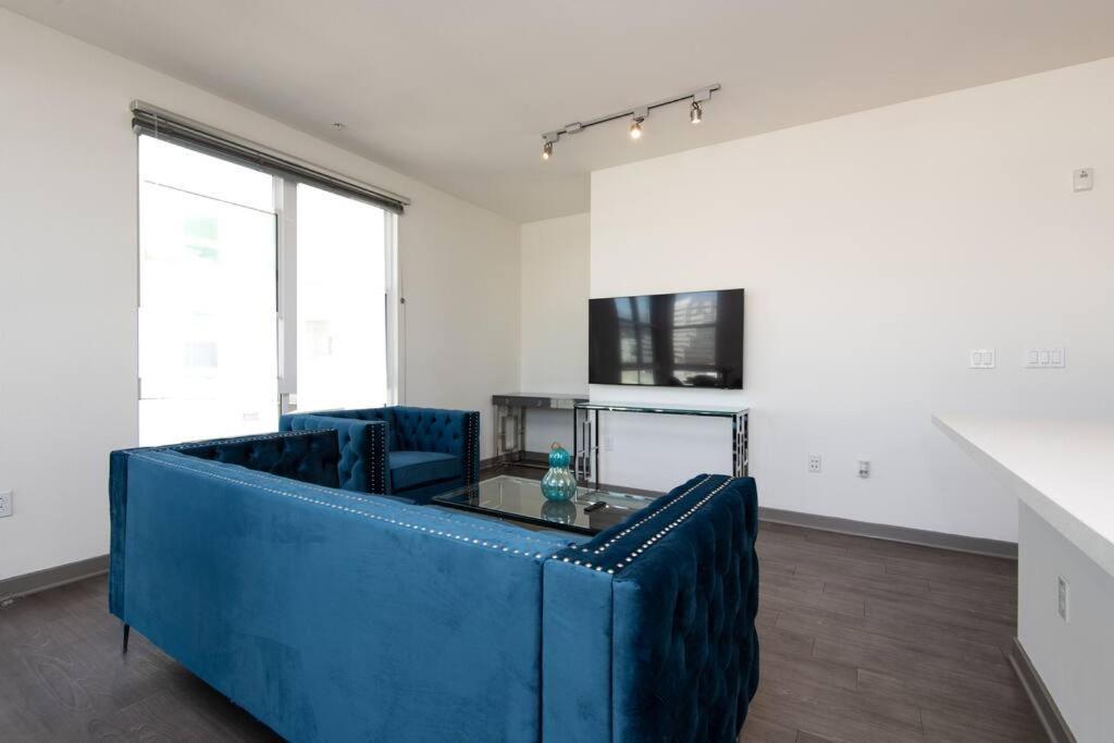 Centrally Located Apartments With Free Parking Глендейл Экстерьер фото