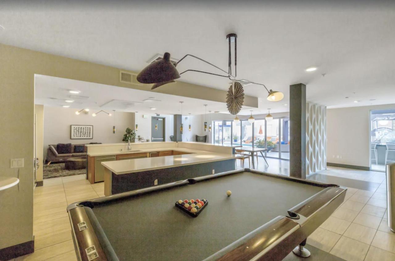 Centrally Located Apartments With Free Parking Глендейл Экстерьер фото