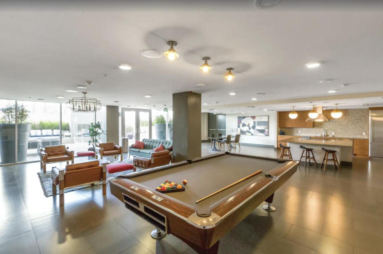 Centrally Located Apartments With Free Parking Глендейл Экстерьер фото